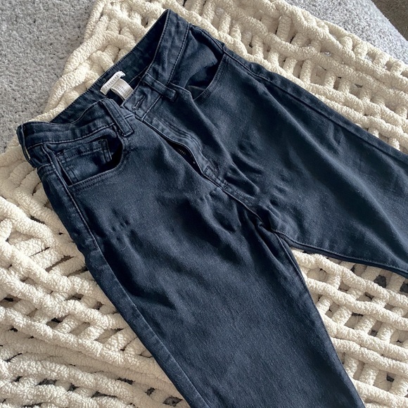 Forever 21 High Rise Jeans. Size US 27 - Picture 3 of 3